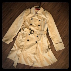 Banana Republic Trench Coat Beige